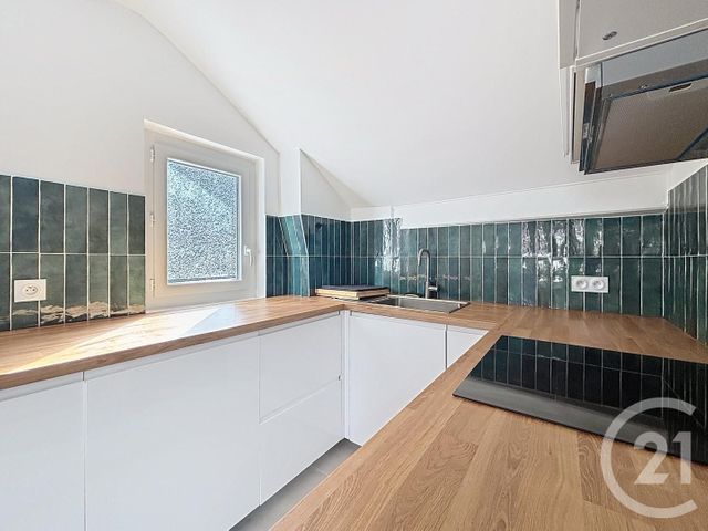 Appartement F3 &agrave; louer - 3 pi&egrave;ces - 47,11 m2 - Mandres Les Roses - 94 - ILE-DE-FRANCE