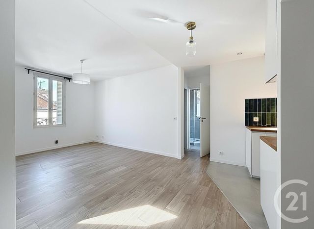 Appartement F3 &agrave; louer - 3 pi&egrave;ces - 47,11 m2 - Mandres Les Roses - 94 - ILE-DE-FRANCE