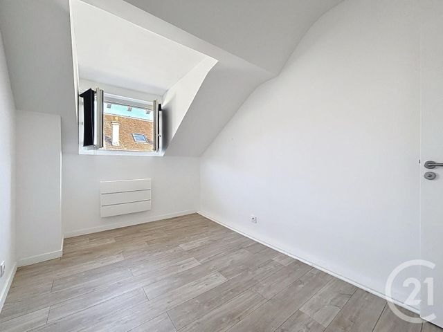 Appartement F3 &agrave; louer - 3 pi&egrave;ces - 47,11 m2 - Mandres Les Roses - 94 - ILE-DE-FRANCE