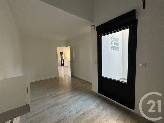 Appartement &agrave; louer - 2 pi&egrave;ces - 42,13 m2 - Brunoy - 91 - ILE-DE-FRANCE