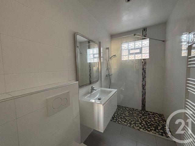 Appartement &agrave; louer - 2 pi&egrave;ces - 42,13 m2 - Brunoy - 91 - ILE-DE-FRANCE