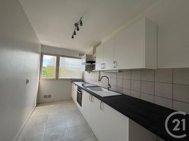 Appartement F3 &agrave; louer - 3 pi&egrave;ces - 67 m2 - Brunoy - 91 - ILE-DE-FRANCE