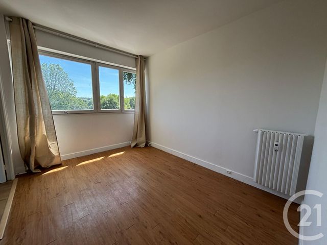 Appartement F3 &agrave; louer - 3 pi&egrave;ces - 67 m2 - Brunoy - 91 - ILE-DE-FRANCE