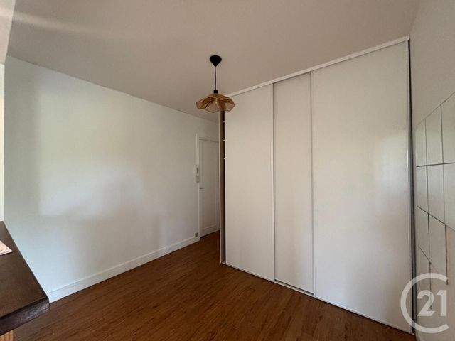 Appartement F3 &agrave; louer - 3 pi&egrave;ces - 67 m2 - Brunoy - 91 - ILE-DE-FRANCE