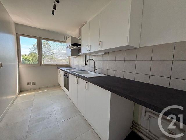 Appartement F3 &agrave; louer - 3 pi&egrave;ces - 67 m2 - Brunoy - 91 - ILE-DE-FRANCE