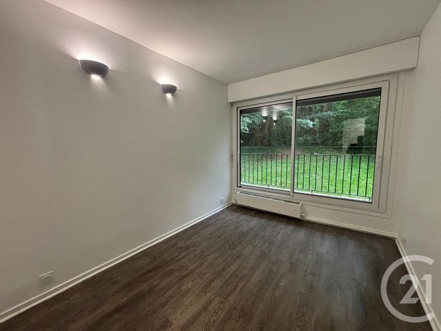 Appartement &agrave; louer - 5 pi&egrave;ces - 79,78 m2 - Brunoy - 91 - ILE-DE-FRANCE