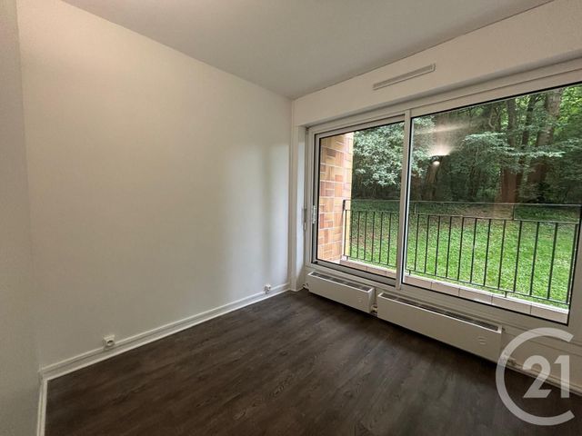 Appartement &agrave; louer - 5 pi&egrave;ces - 79,78 m2 - Brunoy - 91 - ILE-DE-FRANCE