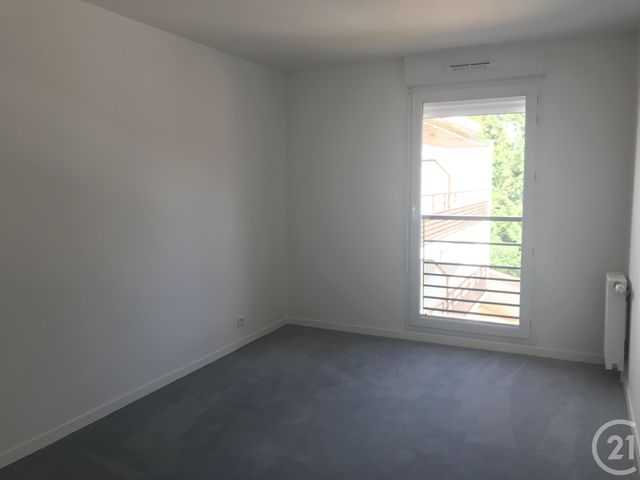 Appartement F3 &agrave; louer - 3 pi&egrave;ces - 60,87 m2 - Quincy Sous Senart - 91 - ILE-DE-FRANCE