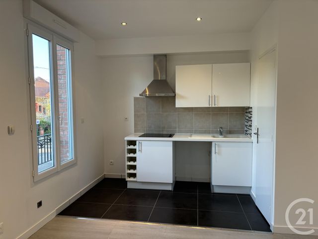 Appartement Studio &agrave; louer - 1 pi&egrave;ce - 25,60 m2 - Brunoy - 91 - ILE-DE-FRANCE