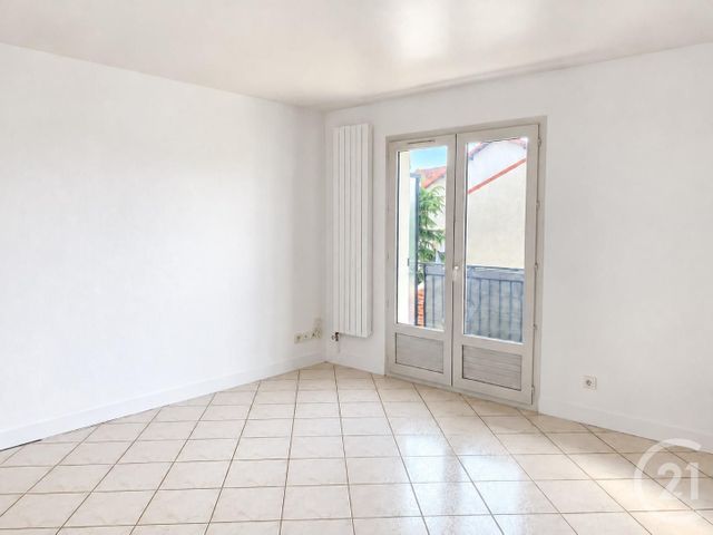 Appartement F2 &agrave; louer - 2 pi&egrave;ces - 45 m2 - Brunoy - 91 - ILE-DE-FRANCE