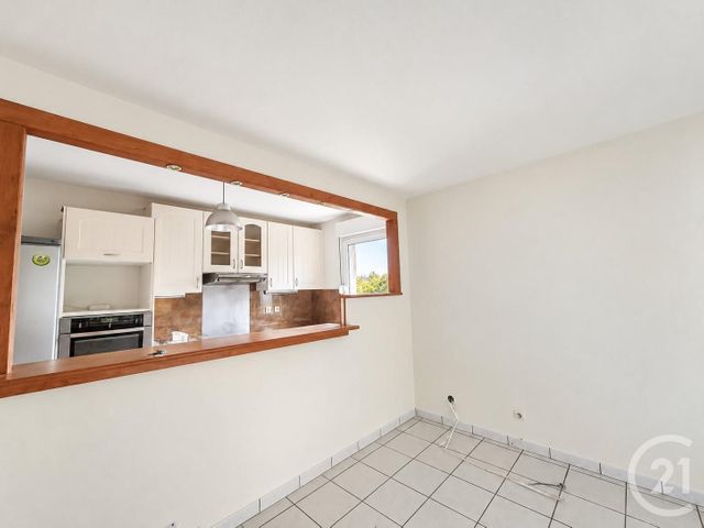 Appartement F3 &agrave; louer - 3 pi&egrave;ces - 61,50 m2 - Boussy St Antoine - 91 - ILE-DE-FRANCE