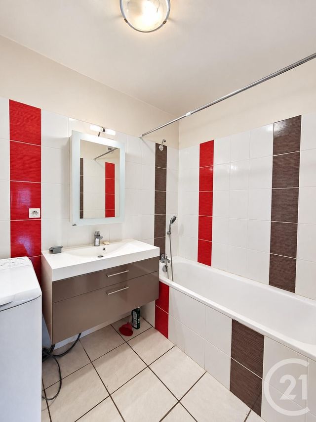 Appartement F3 &agrave; louer - 3 pi&egrave;ces - 61,50 m2 - Boussy St Antoine - 91 - ILE-DE-FRANCE