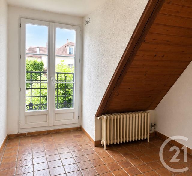 Appartement F2 &agrave; louer - 2 pi&egrave;ces - 46,63 m2 - Brunoy - 91 - ILE-DE-FRANCE