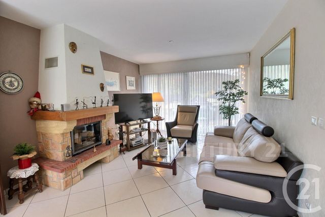 Maison à vendre - 6 pièces - 123,24 m2 - Hombourg Haut - 57 - LORRAINE