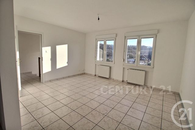 Maison &agrave; louer - 4 pi&egrave;ces - 79,82 m2 - Longeville Les St Avold - 57 - LORRAINE