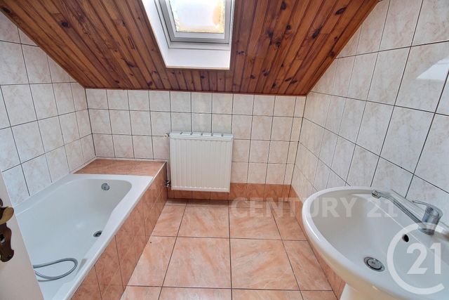 Maison &agrave; louer - 4 pi&egrave;ces - 79,82 m2 - Longeville Les St Avold - 57 - LORRAINE