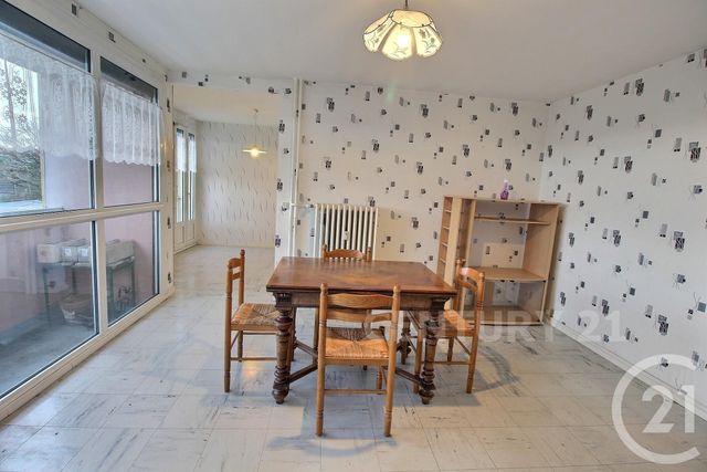 Appartement à vendre - 4 pièces - 79,81 m2 - St Avold - 57 - LORRAINE