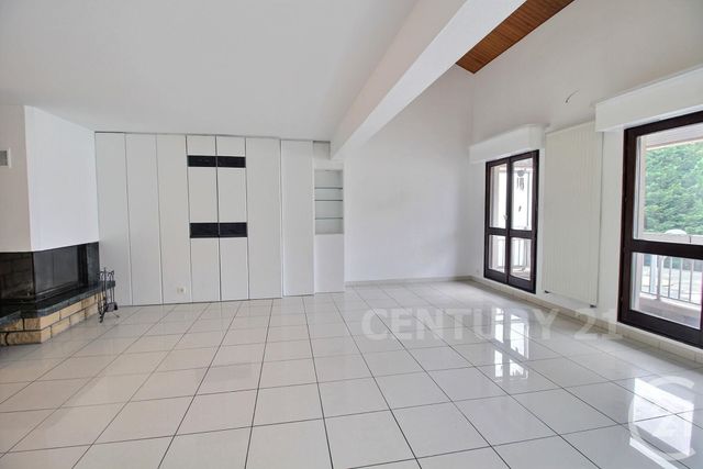 Appartement F6 &agrave; louer - 7 pi&egrave;ces - 166,31 m2 - St Avold - 57 - LORRAINE