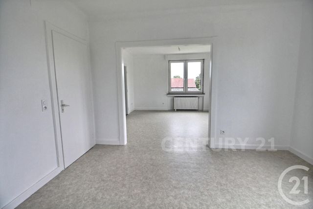 Maison &agrave; louer - 7 pi&egrave;ces - 139,75 m2 - Teting Sur Nied - 57 - LORRAINE