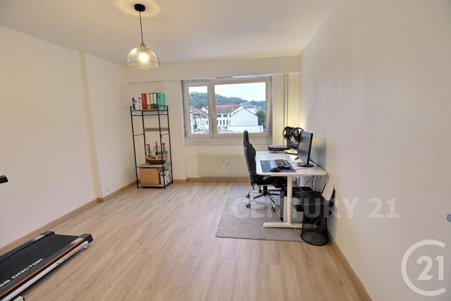 Appartement F5 à vendre - 5 pièces - 108,17 m2 - St Avold - 57 - LORRAINE
