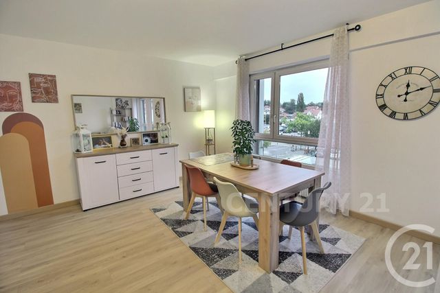 Appartement F5 à vendre - 5 pièces - 108,17 m2 - St Avold - 57 - LORRAINE