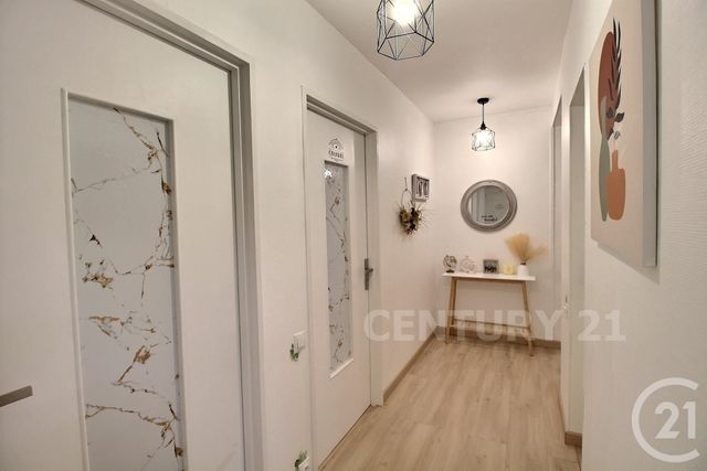 Appartement F5 à vendre - 5 pièces - 108,17 m2 - St Avold - 57 - LORRAINE