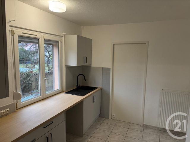 Appartement &agrave; louer - 4 pi&egrave;ces - 79 m2 - St Avold - 57 - LORRAINE