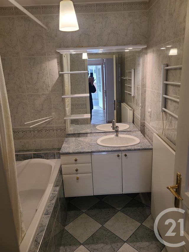 Appartement F3 &agrave; louer - 3 pi&egrave;ces - 77,52 m2 - St Avold - 57 - LORRAINE