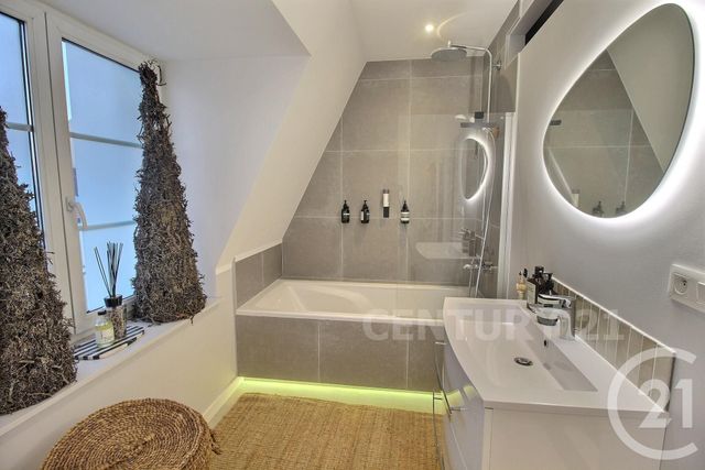 Appartement Duplex &agrave; vendre - 4 pi&egrave;ces - 137,31 m2 - St Avold - 57 - LORRAINE