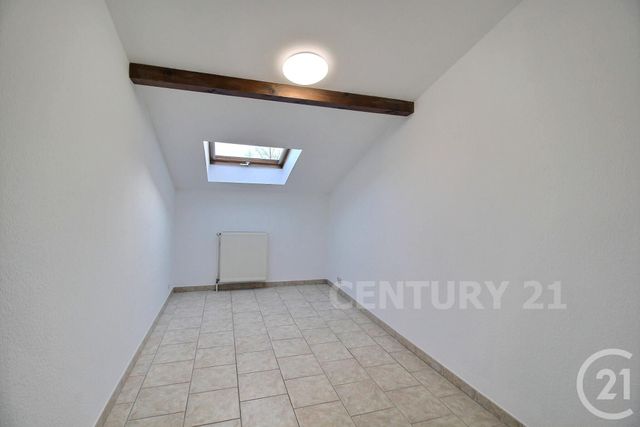 Appartement &agrave; louer - 3 pi&egrave;ces - 68,23 m2 - Macheren - 57 - LORRAINE