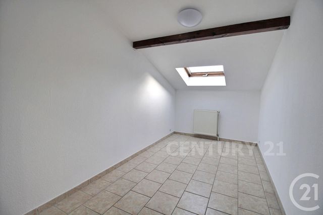 Appartement &agrave; louer - 3 pi&egrave;ces - 68,23 m2 - Macheren - 57 - LORRAINE