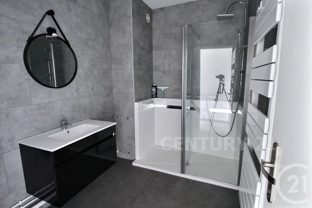 Appartement &agrave; louer - 3 pi&egrave;ces - 78,51 m2 - Freyming Merlebach - 57 - LORRAINE