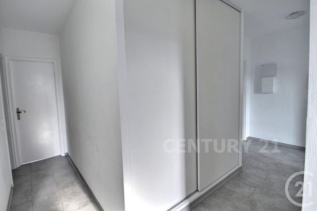 Appartement &agrave; louer - 3 pi&egrave;ces - 78,51 m2 - Freyming Merlebach - 57 - LORRAINE