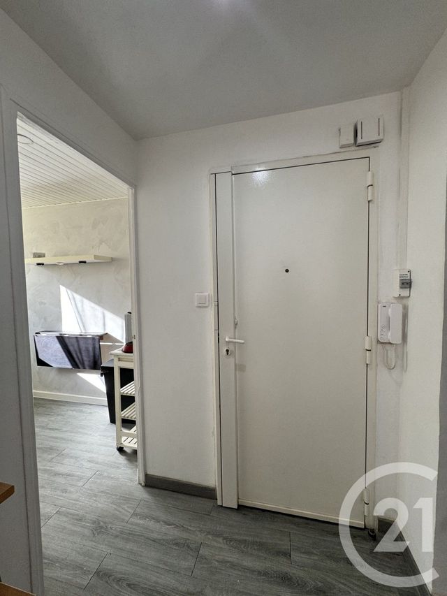 Appartement T3 &agrave; louer - 3 pi&egrave;ces - 50,46 m2 - Marseille - 13004 - PROVENCE-ALPES-COTE-D-AZUR