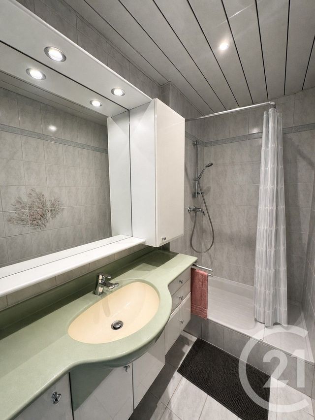 Appartement T3 &agrave; louer - 3 pi&egrave;ces - 50,46 m2 - Marseille - 13004 - PROVENCE-ALPES-COTE-D-AZUR
