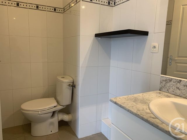 Appartement T2 &agrave; louer - 2 pi&egrave;ces - 47,36 m2 - Marseille - 13009 - PROVENCE-ALPES-COTE-D-AZUR