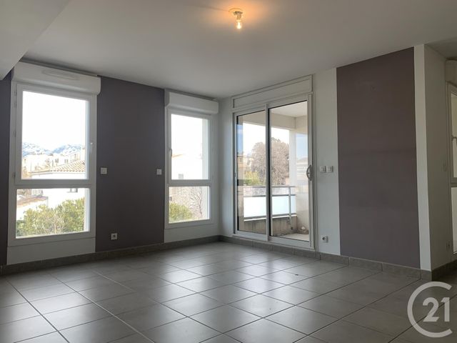 Appartement T2 &agrave; louer - 2 pi&egrave;ces - 47,36 m2 - Marseille - 13009 - PROVENCE-ALPES-COTE-D-AZUR