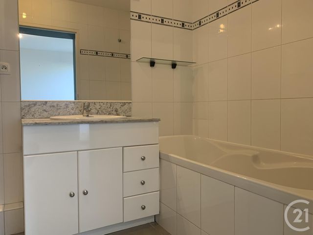 Appartement T2 &agrave; louer - 2 pi&egrave;ces - 47,36 m2 - Marseille - 13009 - PROVENCE-ALPES-COTE-D-AZUR