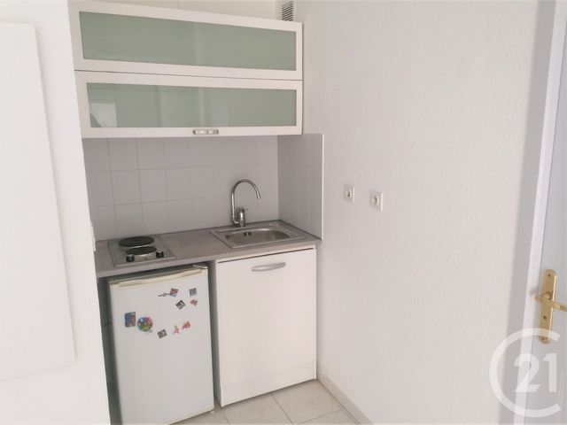 Appartement T2 &agrave; louer - 2 pi&egrave;ces - 34,54 m2 - Marseille - 13008 - PROVENCE-ALPES-COTE-D-AZUR