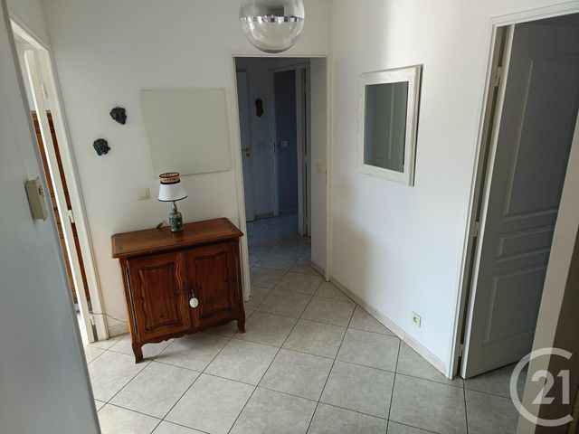 Appartement T4 à vendre - 4 pièces - 94,36 m2 - Marseille - 13011 - PROVENCE-ALPES-COTE-D-AZUR
