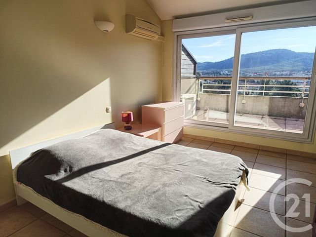 Appartement T4 à vendre - 4 pièces - 94,36 m2 - Marseille - 13011 - PROVENCE-ALPES-COTE-D-AZUR