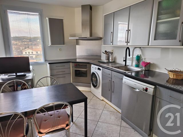 Appartement T4 à vendre - 4 pièces - 94,36 m2 - Marseille - 13011 - PROVENCE-ALPES-COTE-D-AZUR