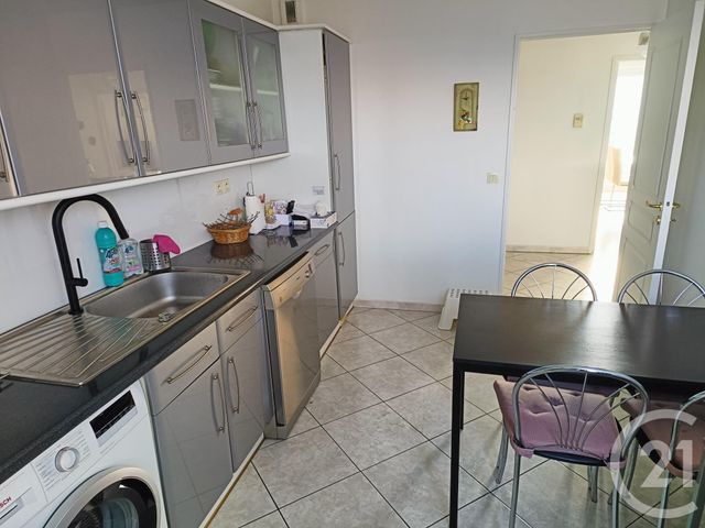 Appartement T4 à vendre - 4 pièces - 94,36 m2 - Marseille - 13011 - PROVENCE-ALPES-COTE-D-AZUR