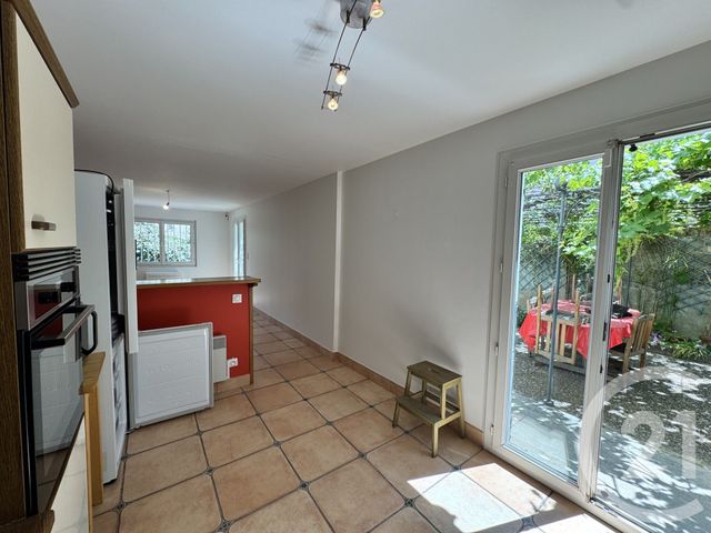 Appartement T2 &agrave; louer - 2 pi&egrave;ces - 66,74 m2 - Marseille - 13012 - PROVENCE-ALPES-COTE-D-AZUR
