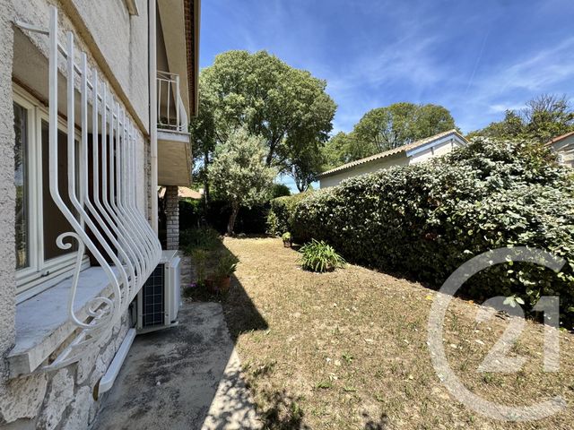 Appartement T2 &agrave; louer - 2 pi&egrave;ces - 66,74 m2 - Marseille - 13012 - PROVENCE-ALPES-COTE-D-AZUR