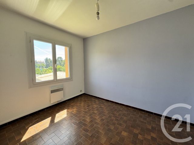 Appartement T3 &agrave; louer - 3 pi&egrave;ces - 73,39 m2 - Marseille - 13012 - PROVENCE-ALPES-COTE-D-AZUR