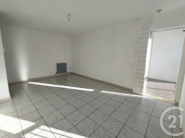 Appartement T3 à vendre - 3 pièces - 57,63 m2 - Marseille - 13012 - PROVENCE-ALPES-COTE-D-AZUR