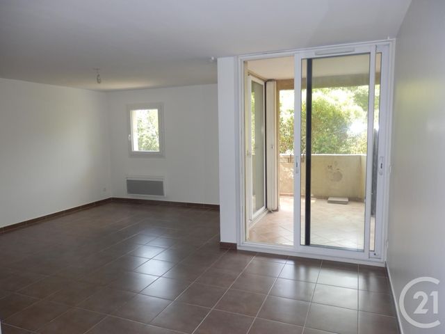 Appartement T3 &agrave; louer - 3 pi&egrave;ces - 64,50 m2 - Marseille - 13012 - PROVENCE-ALPES-COTE-D-AZUR