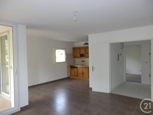 Appartement T3 &agrave; louer - 3 pi&egrave;ces - 64,50 m2 - Marseille - 13012 - PROVENCE-ALPES-COTE-D-AZUR