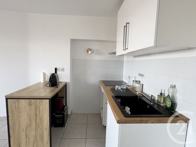 Appartement T2 &agrave; louer - 2 pi&egrave;ces - 59,52 m2 - Marseille - 13012 - PROVENCE-ALPES-COTE-D-AZUR